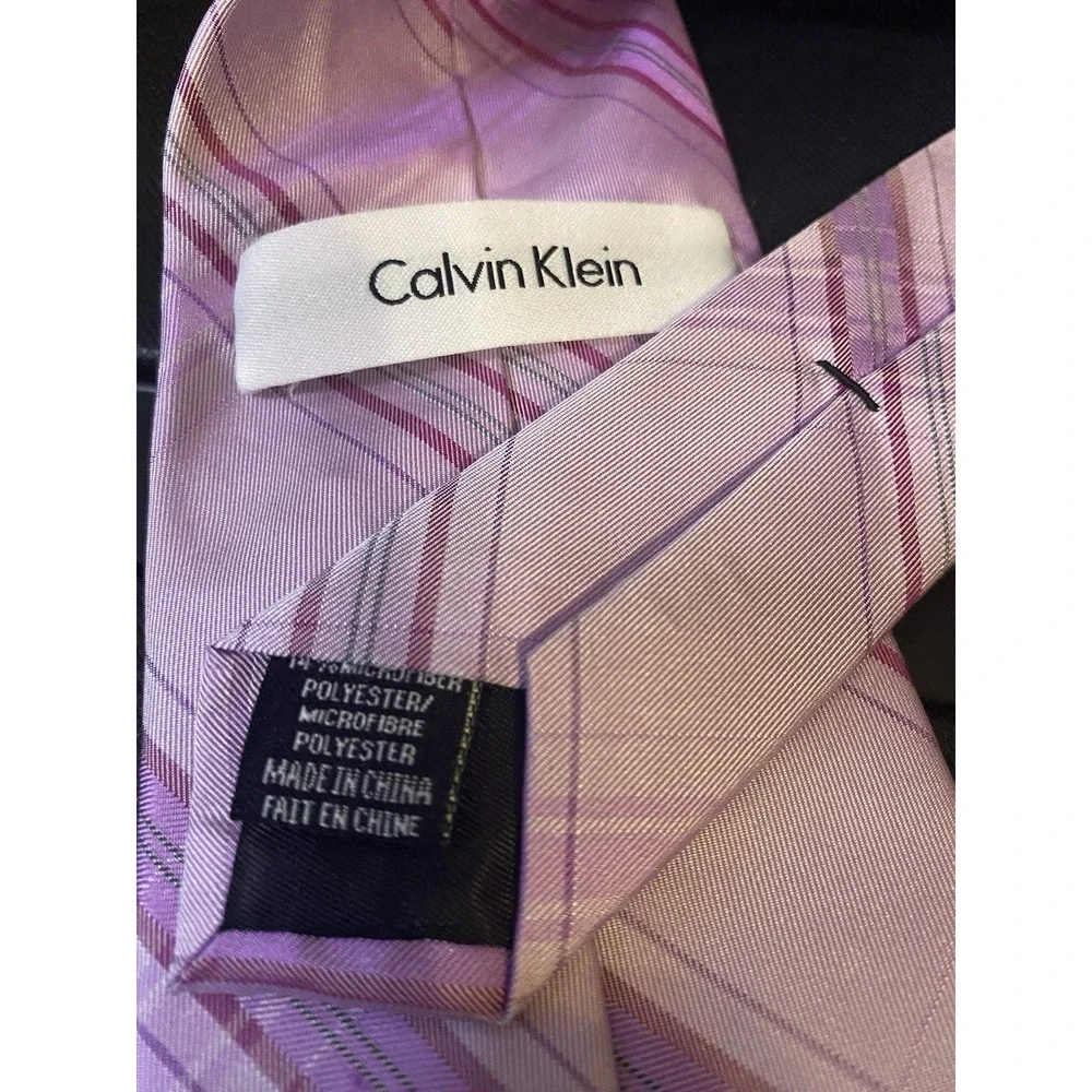 Calvin‎ Klein Tie W/Multicolored Stripes100% Silk Men's Necktie 58